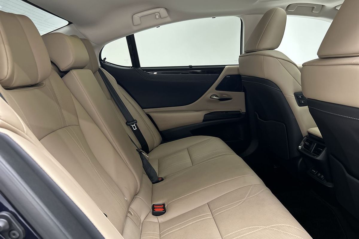 2021 Lexus ES ES300h Sports Luxury AXZH10R