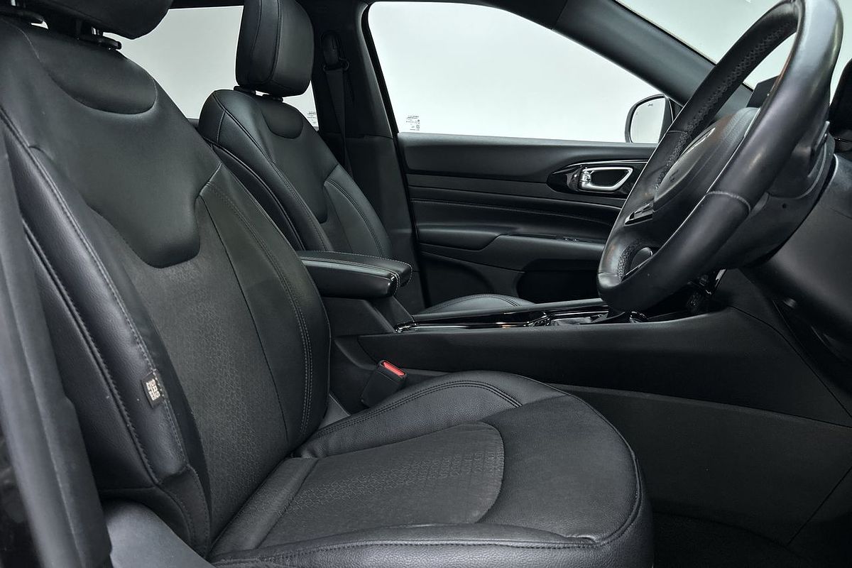 2022 Jeep Compass Night Eagle M6