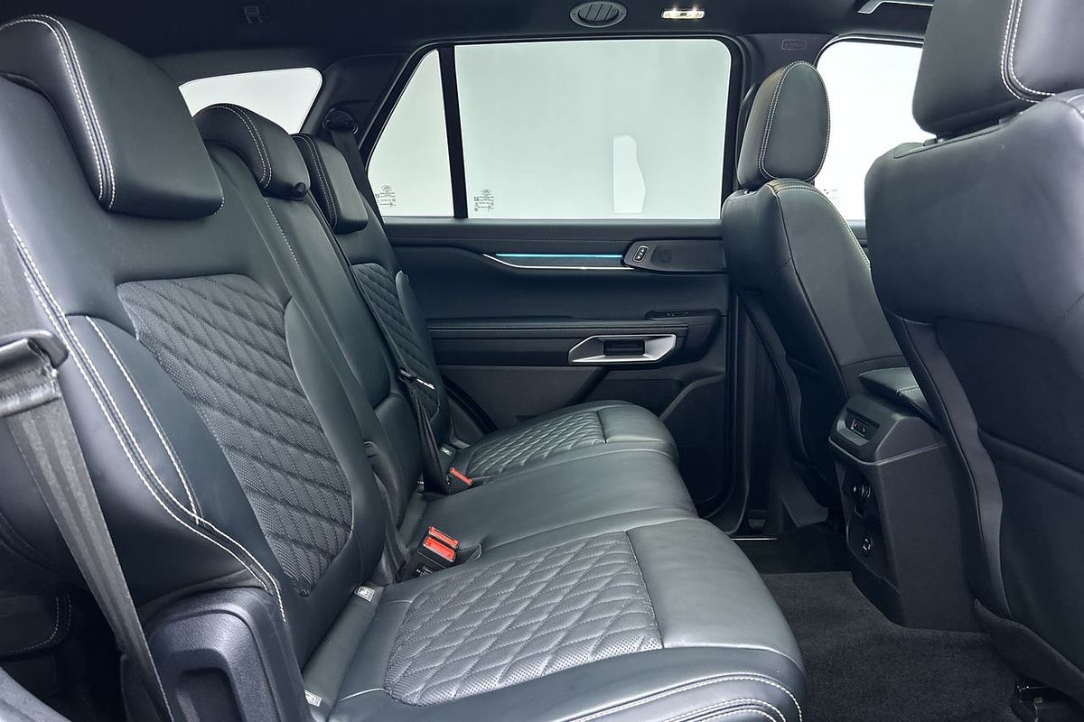 2024 Ford Everest Platinum