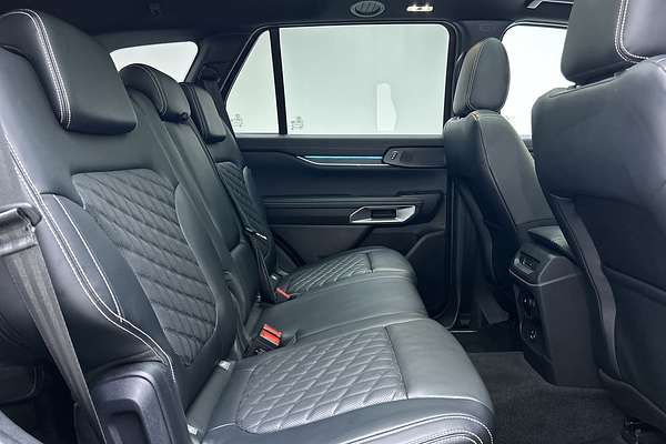 2024 Ford Everest Platinum