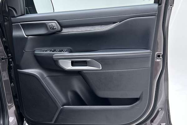 2024 Ford Everest Platinum