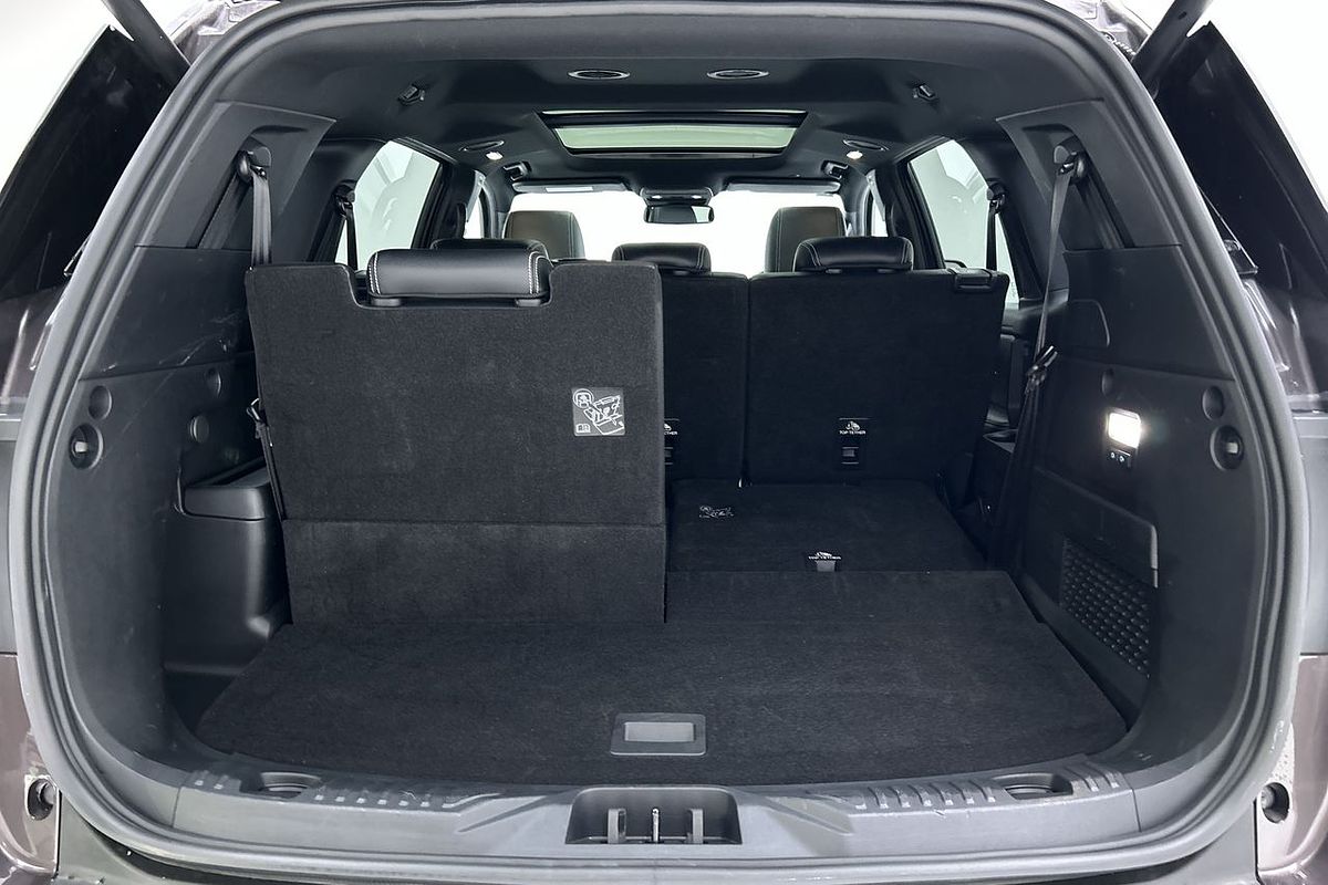 2024 Ford Everest Platinum