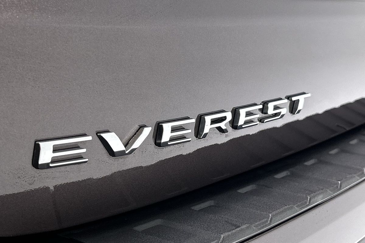 2024 Ford Everest Platinum
