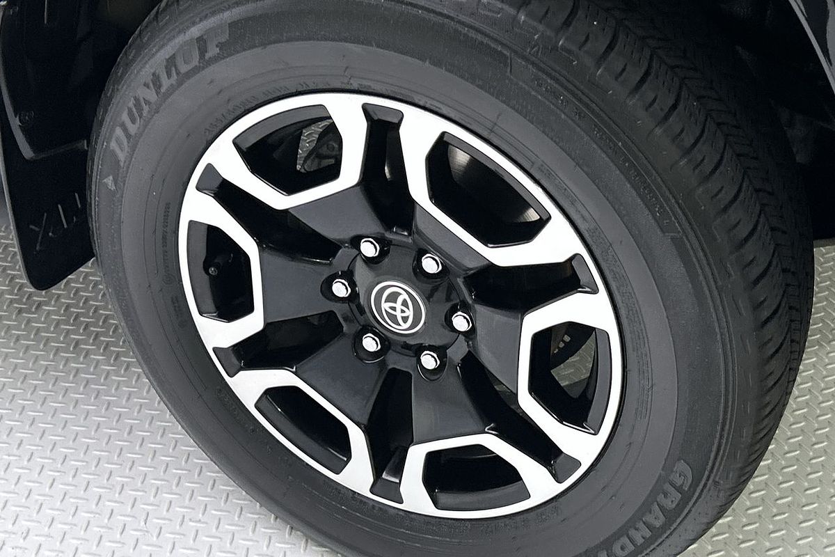 2022 Toyota Hilux SR5 GUN126R 4X4