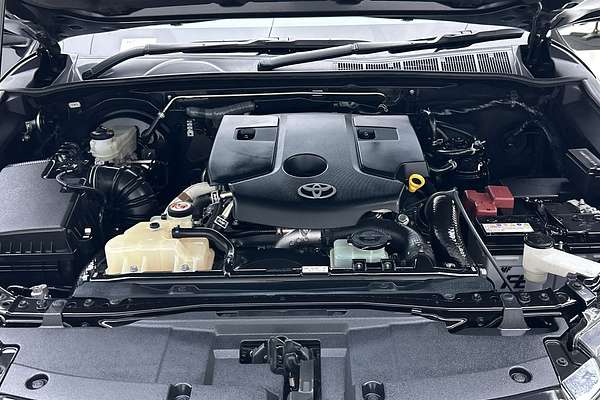 2022 Toyota Hilux SR5 GUN126R 4X4