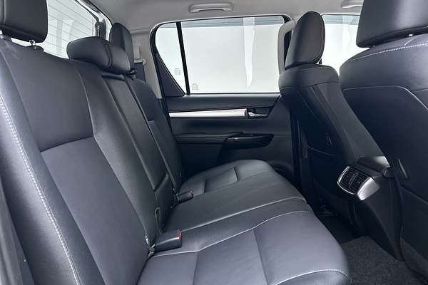 2022 Toyota Hilux SR5 GUN126R 4X4