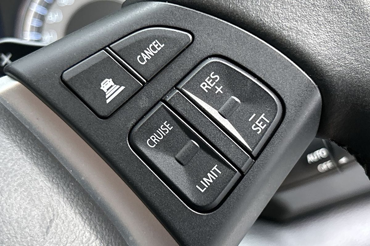 2023 Suzuki S-Cross Plus JYB