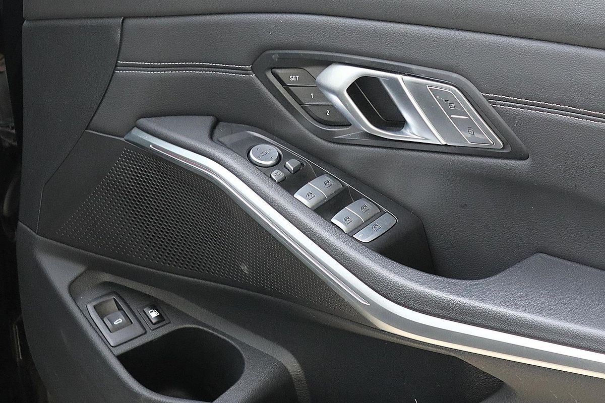 2021 BMW 3 Series 330e Luxury Line G20
