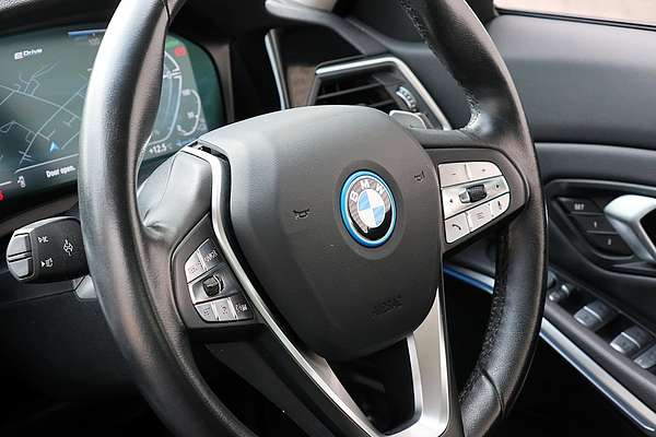 2021 BMW 3 Series 330e Luxury Line G20