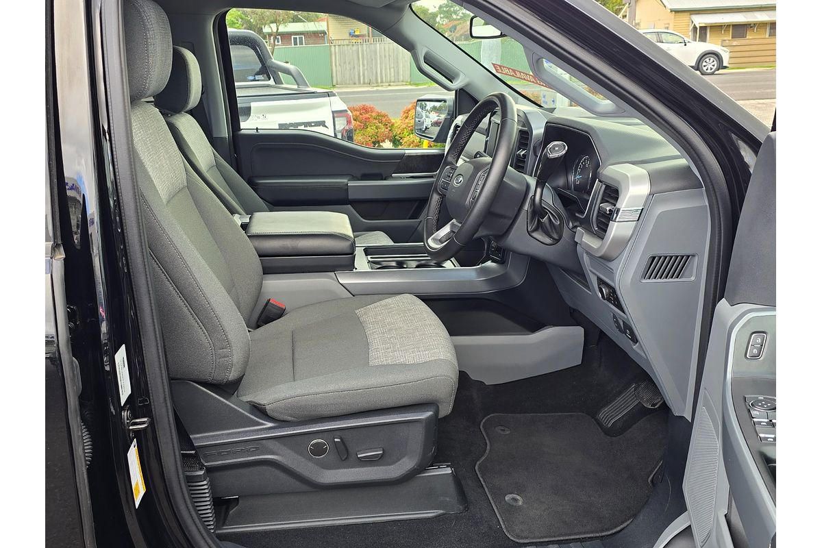 2023 Ford F-150 XLT 4X4 LWB
