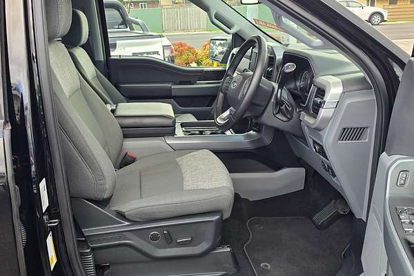 2023 Ford F-150 XLT 4X4 LWB