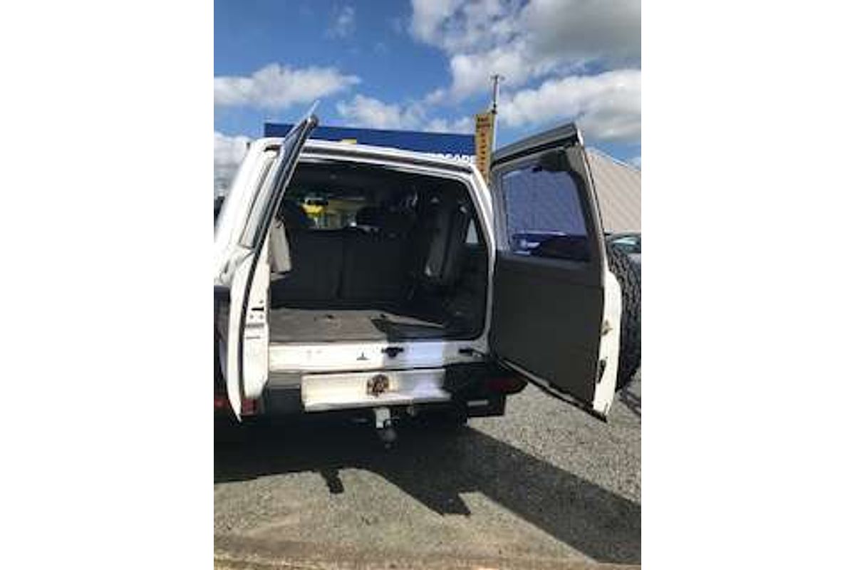 2002 Nissan Patrol ST GU III