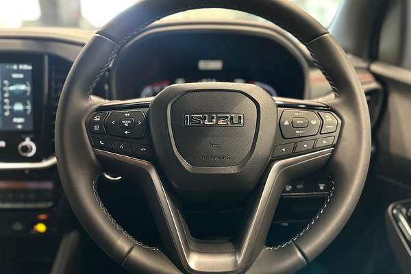 2025 Isuzu MU-X X-TERRAIN