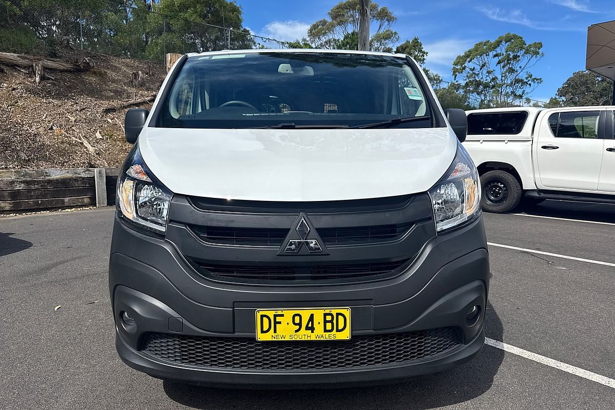 2022 Mitsubishi Express GLX SN SWB