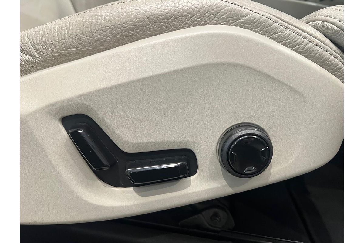 2018 Volvo XC60 T5 Inscription