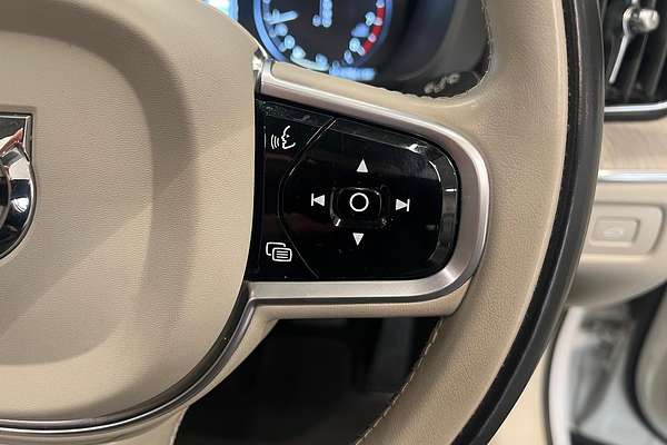 2018 Volvo XC60 T5 Inscription