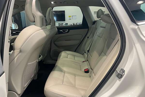 2018 Volvo XC60 T5 Inscription