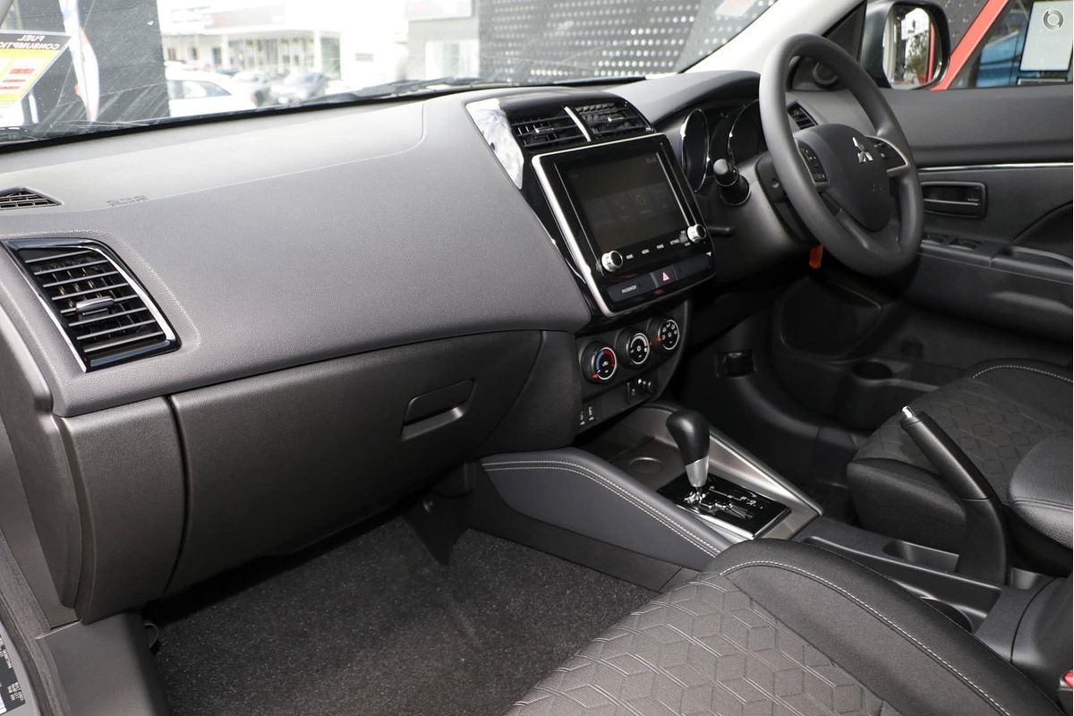 2025 Mitsubishi ASX GS XD