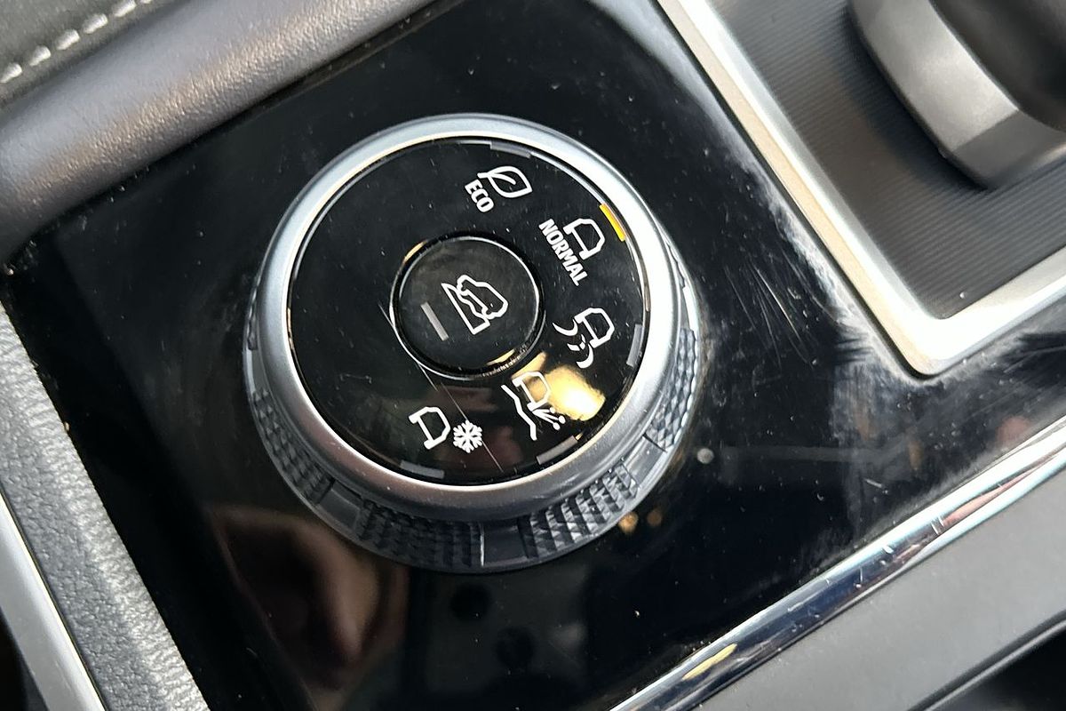 2023 Mitsubishi Outlander LS ZM