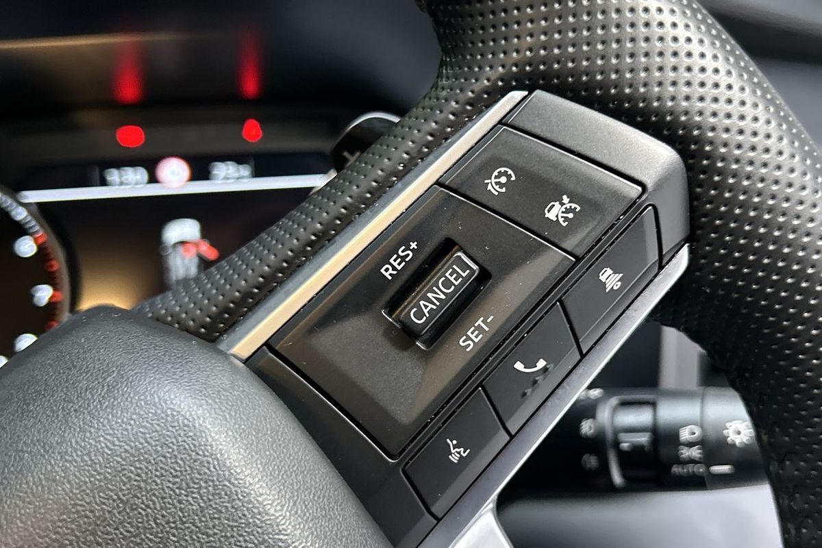 2023 Mitsubishi Outlander LS ZM