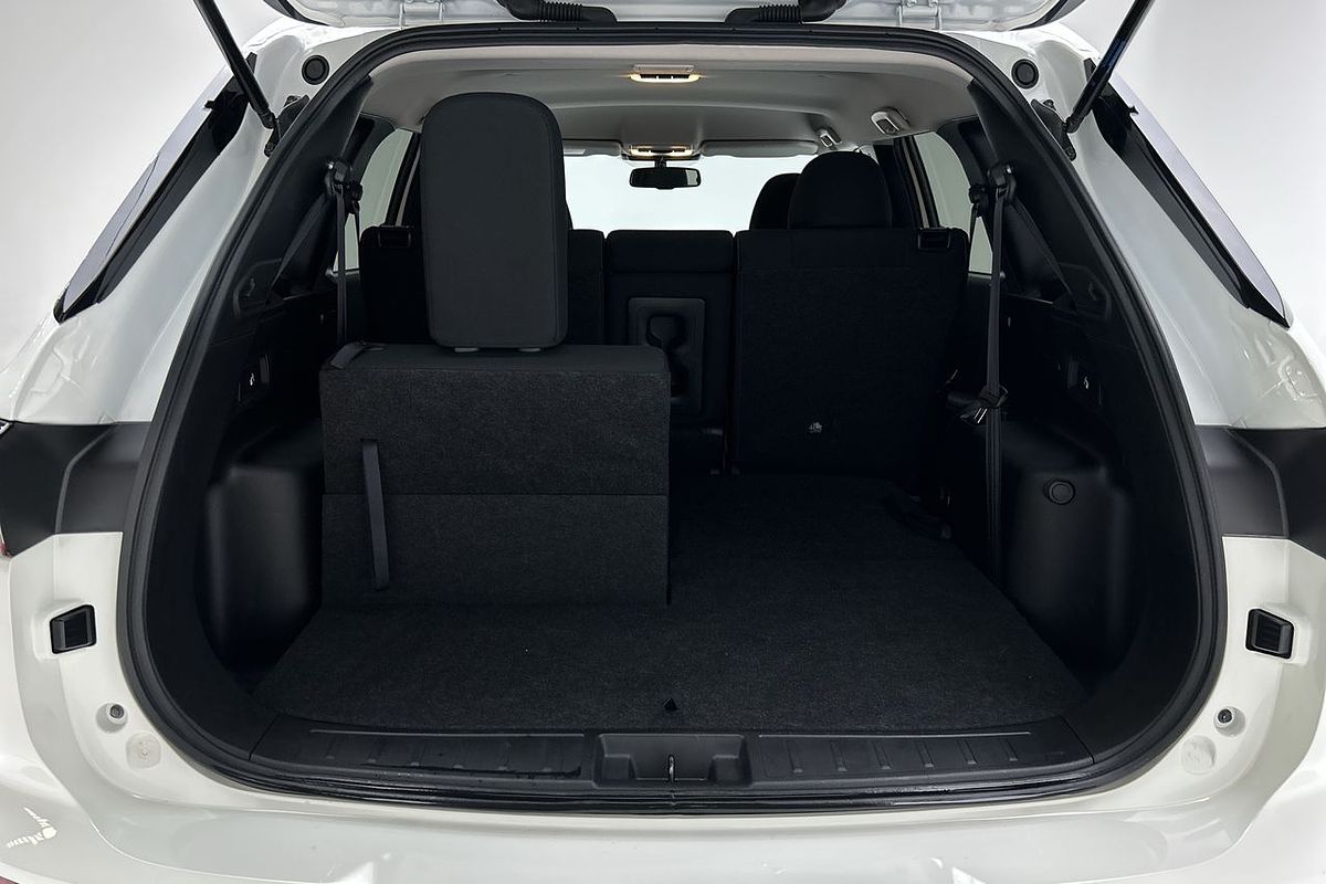 2023 Mitsubishi Outlander LS ZM