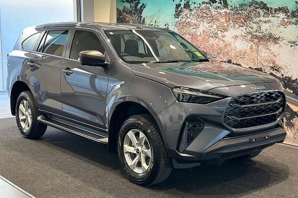 2025 Isuzu MU-X LS-M