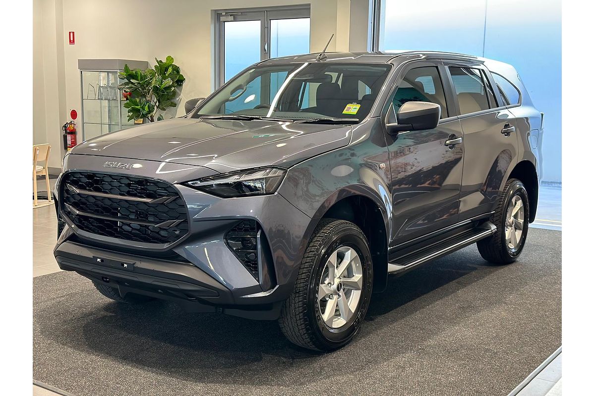 2025 Isuzu MU-X LS-M