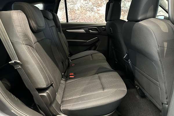 2025 Isuzu MU-X LS-M