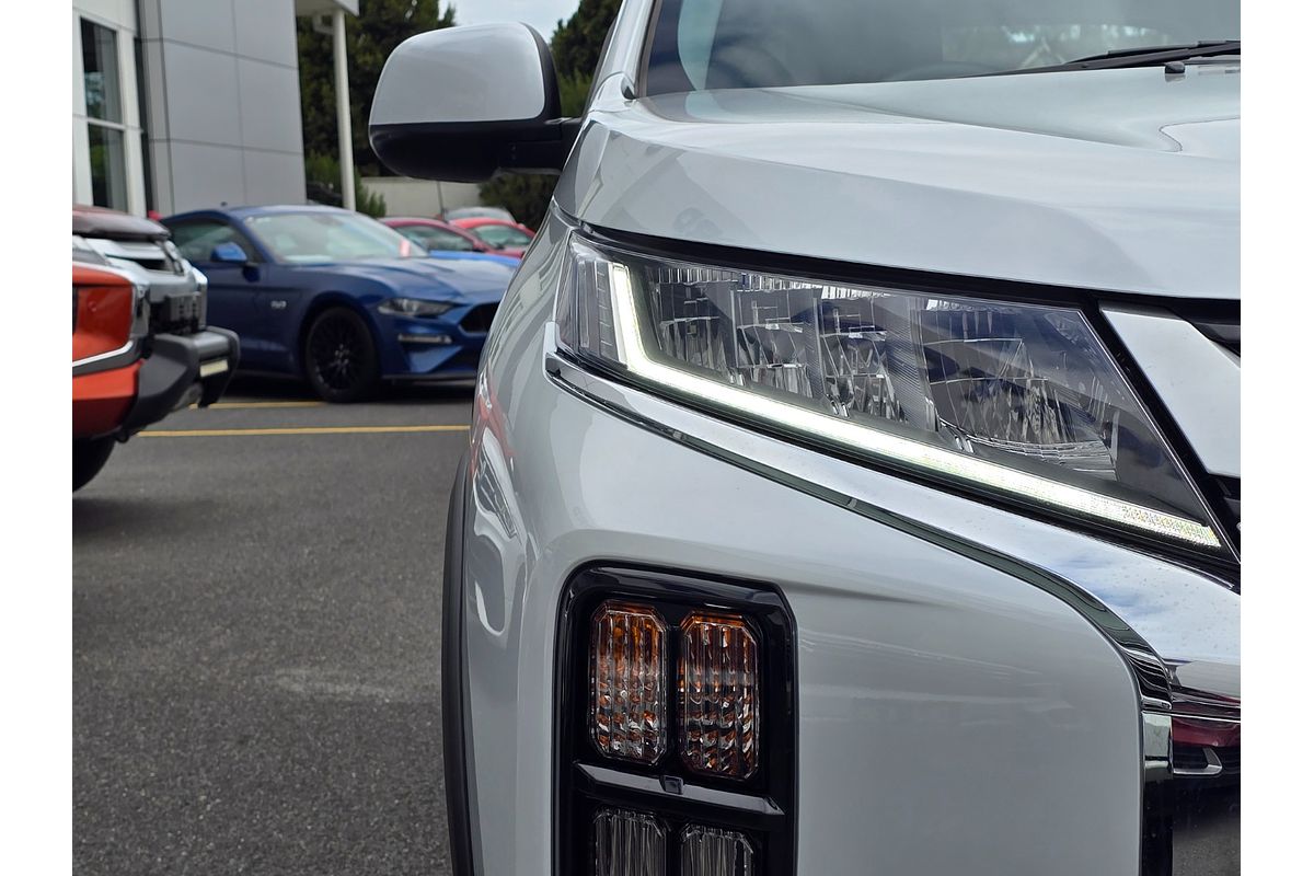 2022 Mitsubishi ASX ES XD