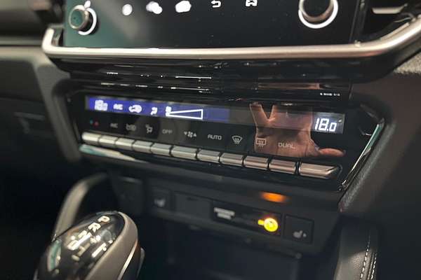 2025 Isuzu MU-X LS-T