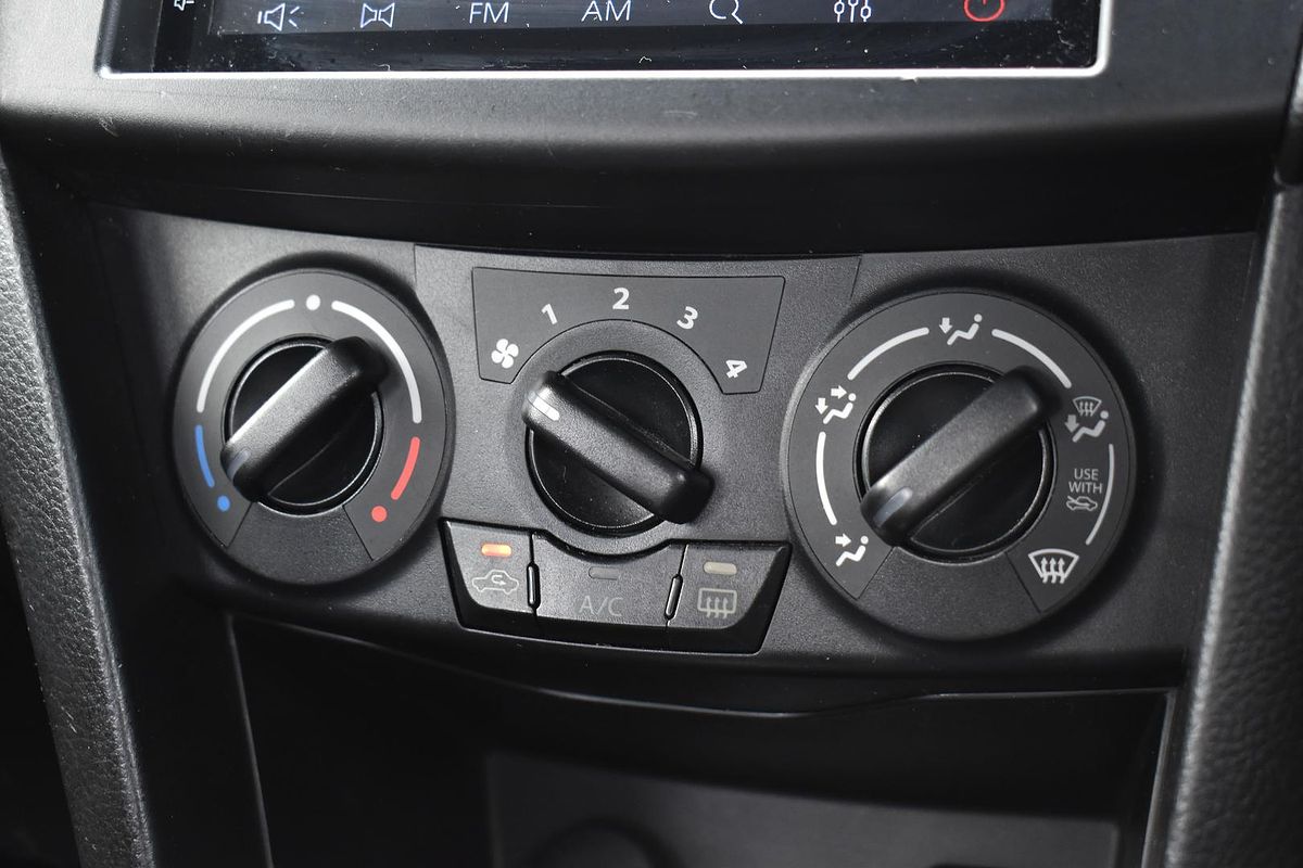 2015 Suzuki Swift GL Navigator FZ