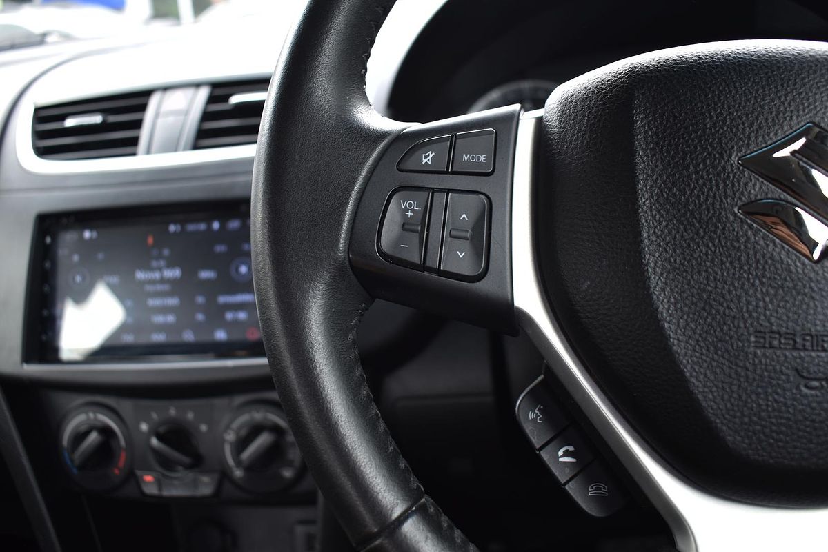 2015 Suzuki Swift GL Navigator FZ