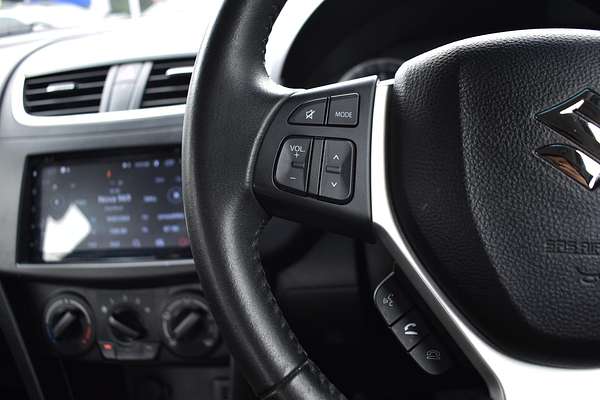 2015 Suzuki Swift GL Navigator FZ