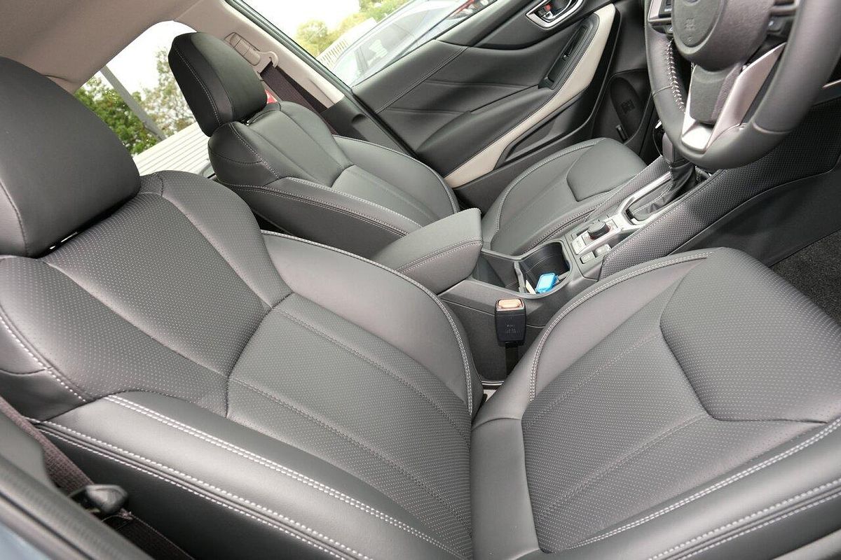 2024 Subaru Forester 2.5i Luxury Special Edition S5