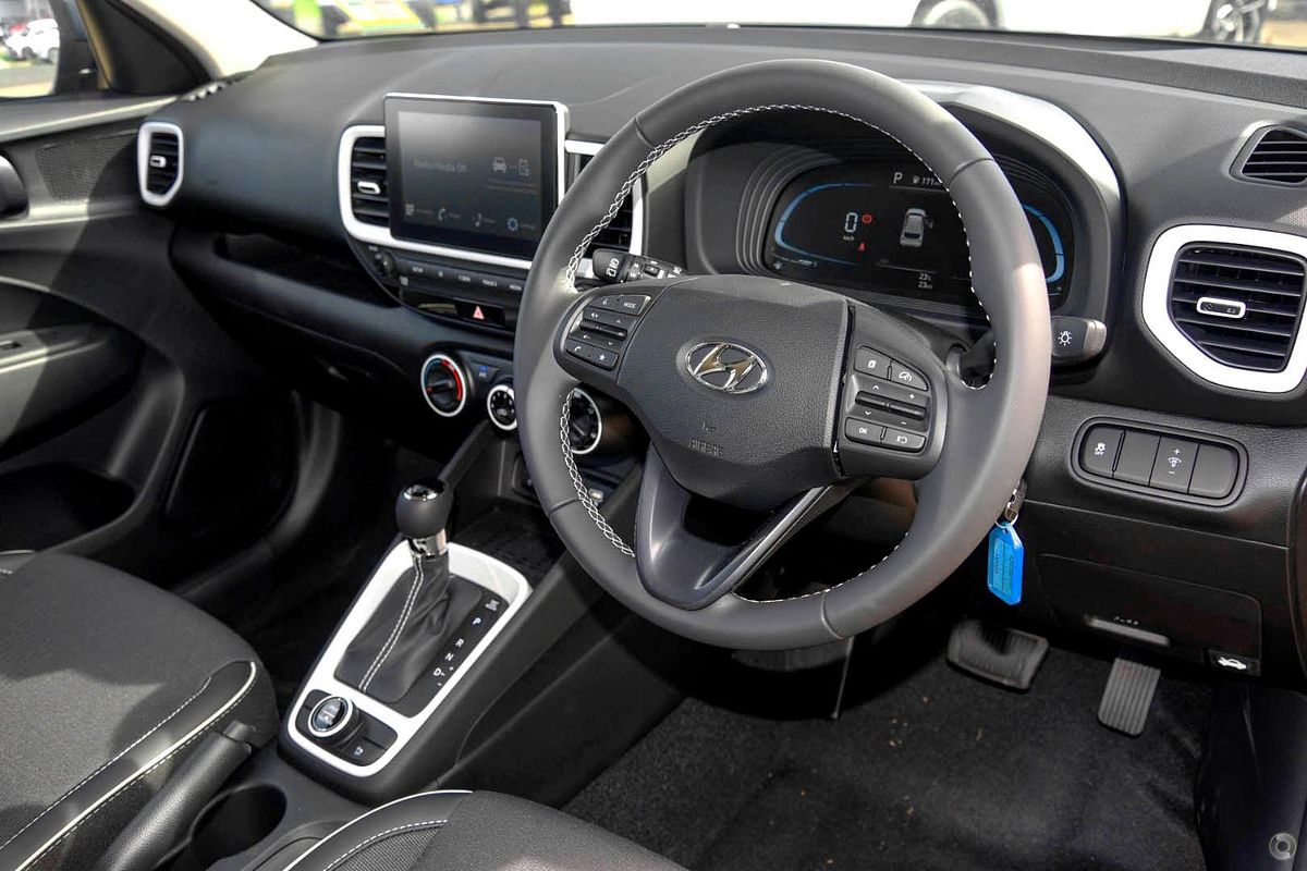 2025 Hyundai Venue Active QX.V5