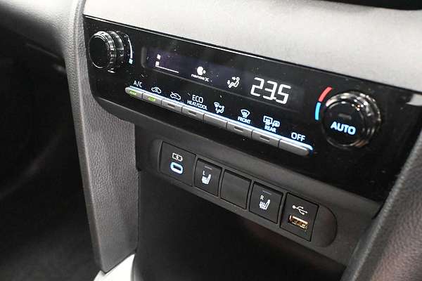 2023 Toyota Yaris Cross Urban MXPJ10R