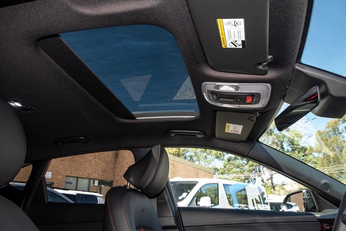 2025 Hyundai Kona Premium N Line SX2.V2