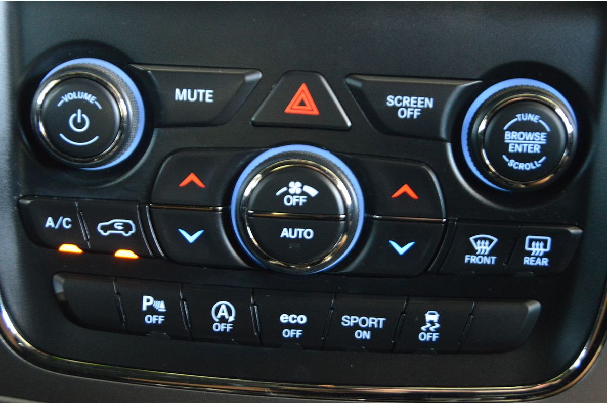 2019 Jeep Grand Cherokee Laredo WK