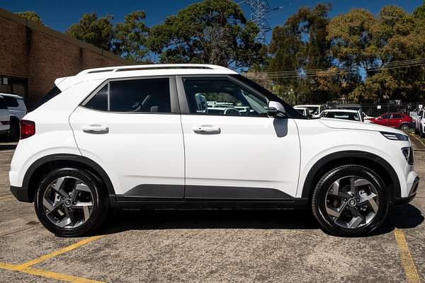 2024 Hyundai Venue Elite QX.V5