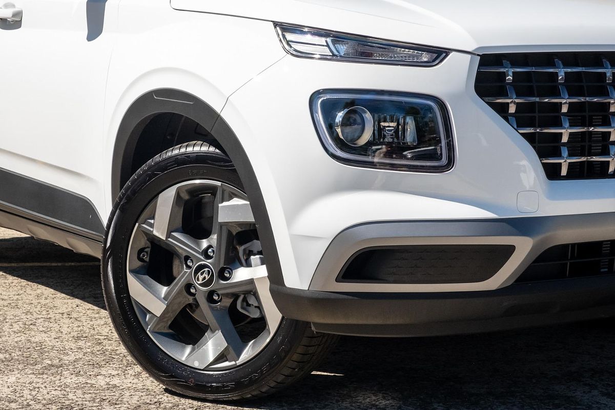 2024 Hyundai Venue Elite QX.V5