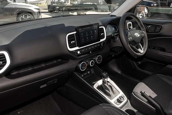 2024 Hyundai Venue Active QX.V5