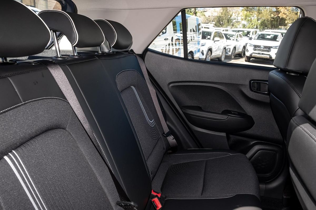 2024 Hyundai Venue Active QX.V5