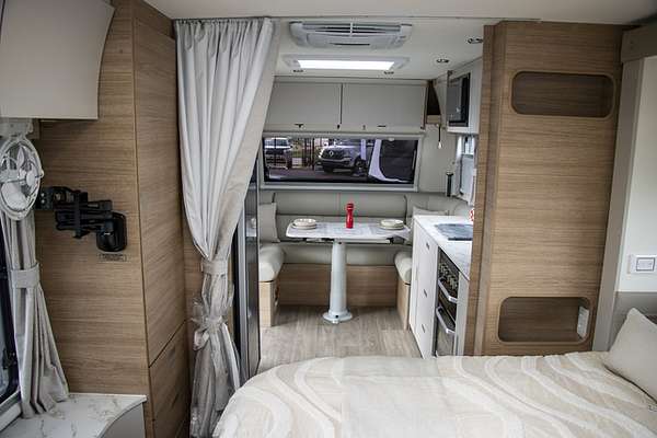 2025 Jayco SILVERLINE CARAVAN 21.65-3.OB.SL-MY25