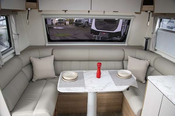 2025 Jayco SILVERLINE CARAVAN 21.65-3.OB.SL-MY25