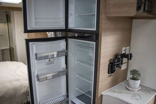 2025 Jayco SILVERLINE CARAVAN 21.65-3.OB.SL-MY25