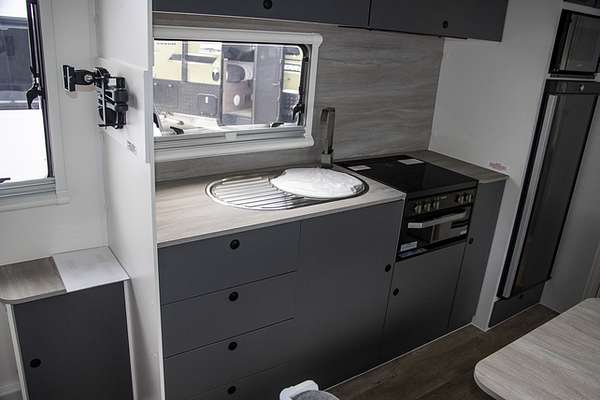 2025 Jayco STARCRAFT CARAVAN 19.61-2.BP.SC-MY25