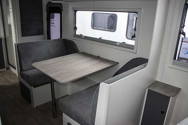 2025 Jayco STARCRAFT CARAVAN 19.61-2.BP.SC-MY25