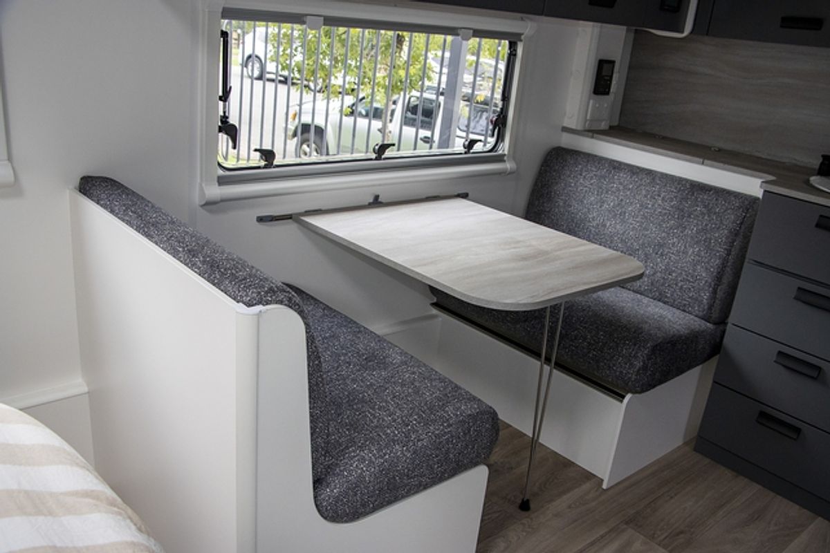 2025 Jayco STARCRAFT POPTOP 13.42-2.BP.SC-MY25