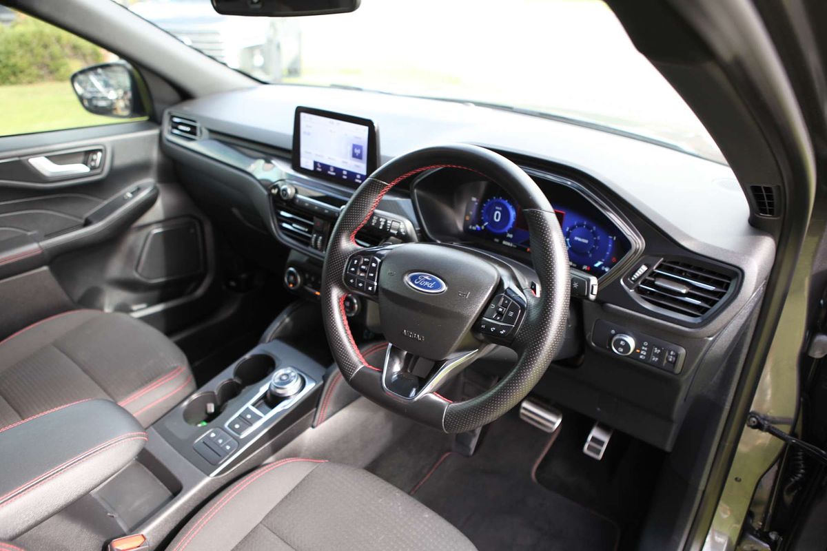 2022 Ford Escape ST-Line ZH