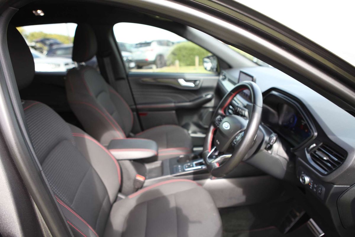 2022 Ford Escape ST-Line ZH